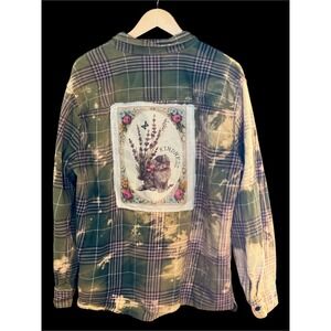 PacSun Green Plaid Flannel | Kindness Kitty Patch | Distressed | Large